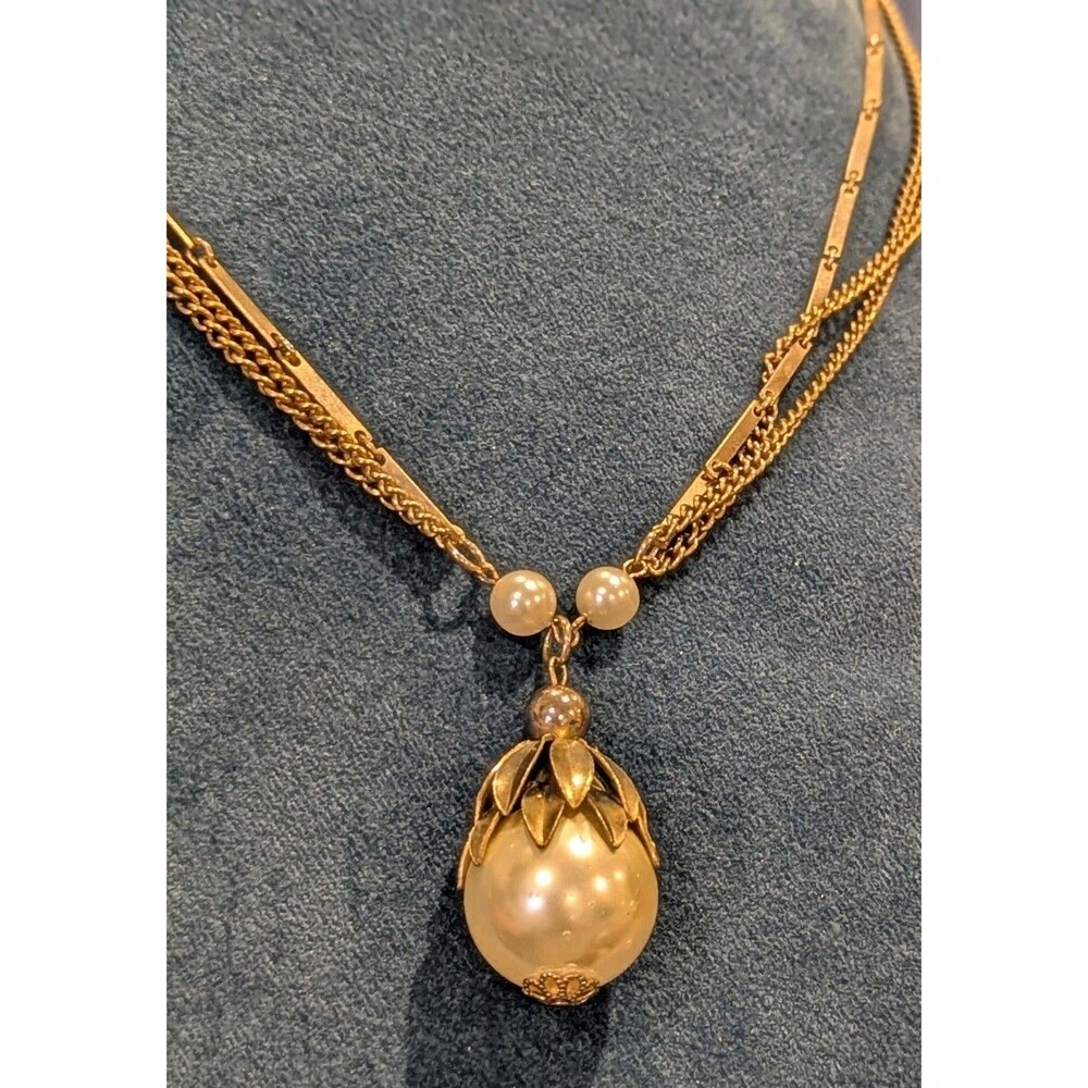 Vintage Gold Tone Huge Faux Pearl Pendant Necklace Layered Chain Estate Jewelry